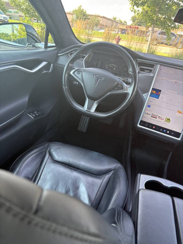 2016 Tesla Model S 90D