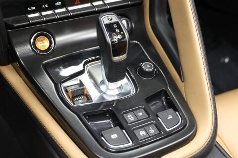 2014 Jaguar F-TYPE V8 S