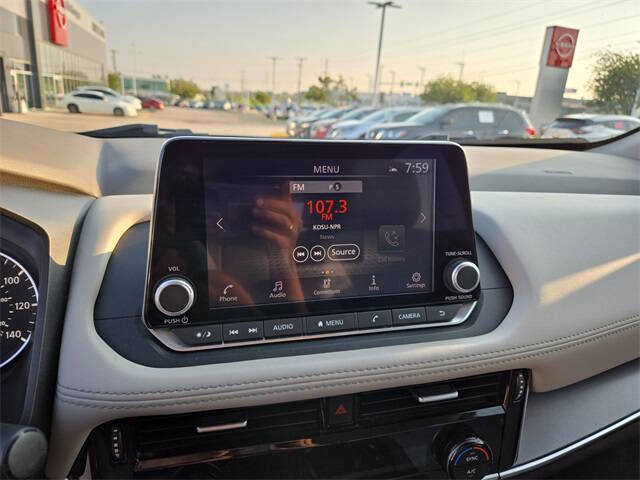 2023 Nissan Rogue SV