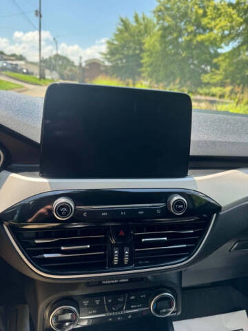 2021 Ford Escape SEL