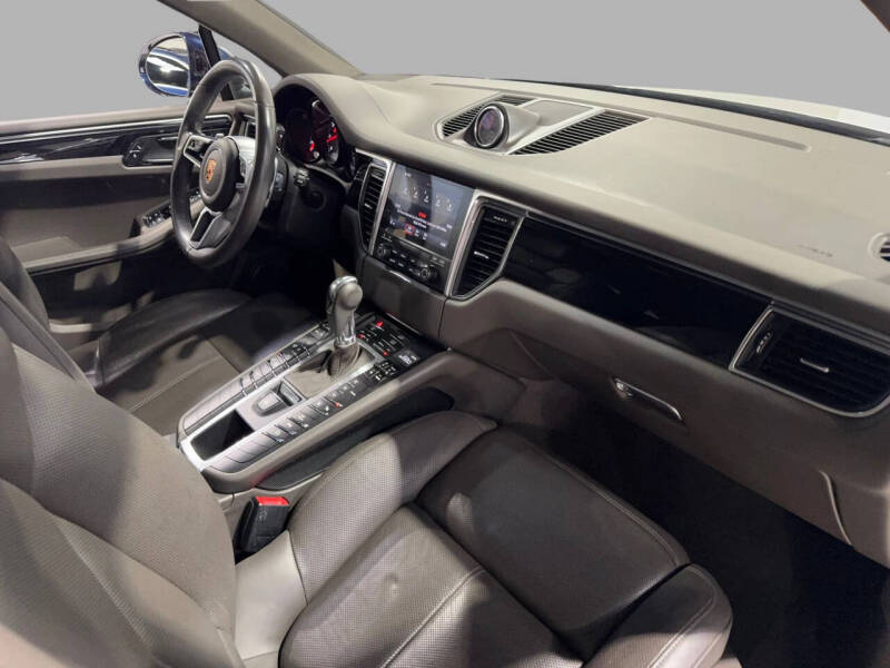 2018 Porsche Macan S