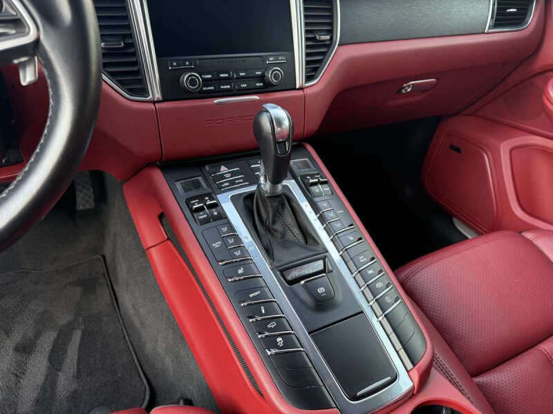 2018 Porsche Macan GTS