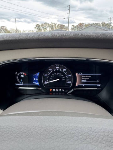 2017 Lincoln Navigator L Select