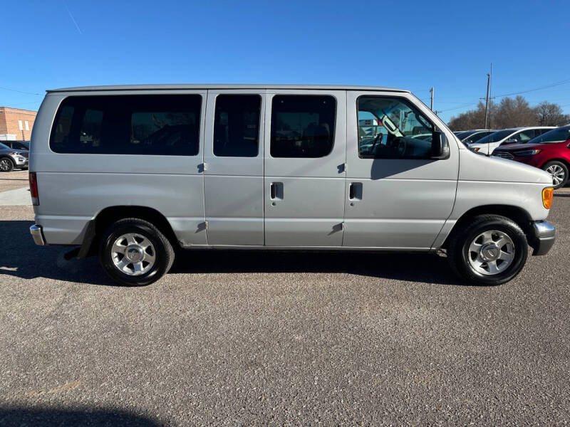 2006 Ford E-Series E-150