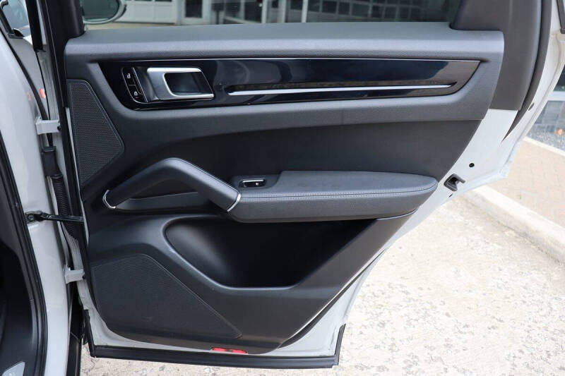 2021 Porsche Cayenne Coupe