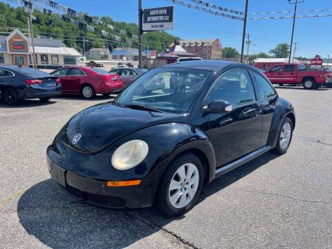 2009 Volkswagen New Beetle for sale at SOUTH FIFTH AUTOMOTIVE LLC in Marietta OH