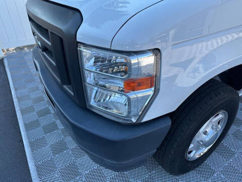 2022 Ford E-Series
