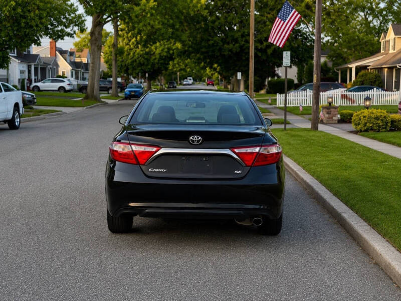 2017 Toyota Camry SE