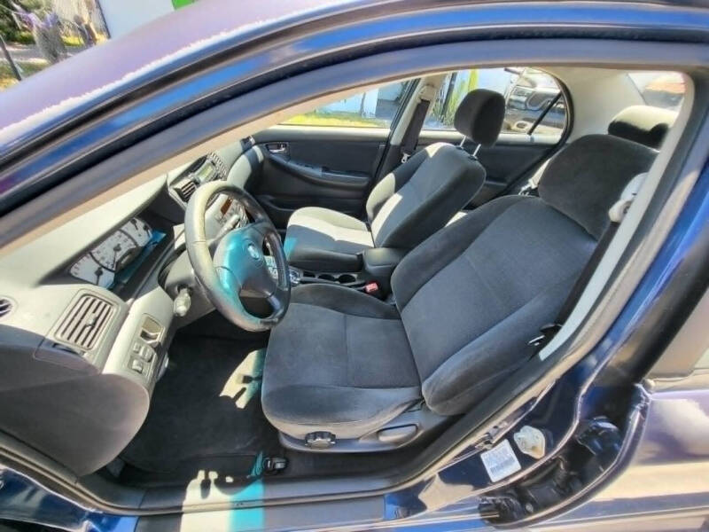 2004 Toyota Corolla S