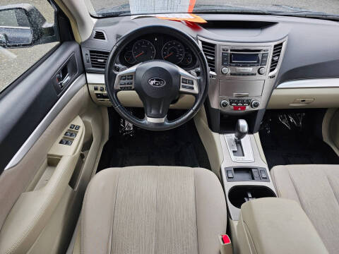 2013 Subaru Outback 2.5i Premium