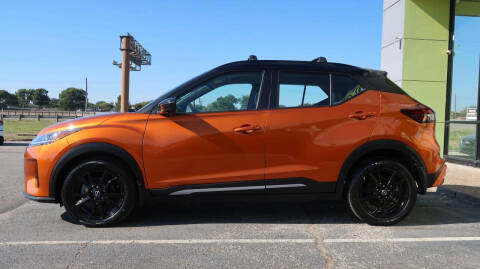 2023 Nissan Kicks SR