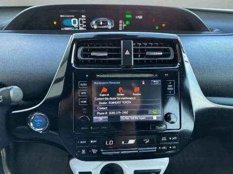 2016 Toyota Prius Three