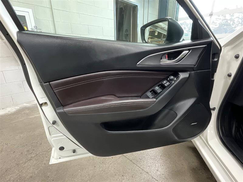 2017 Mazda MAZDA3 Grand Touring