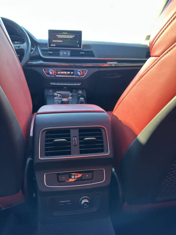 2019 Audi SQ5 3.0T quattro Prestige