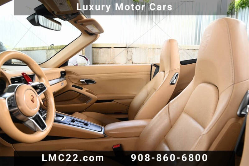 2017 Porsche 911 Carrera