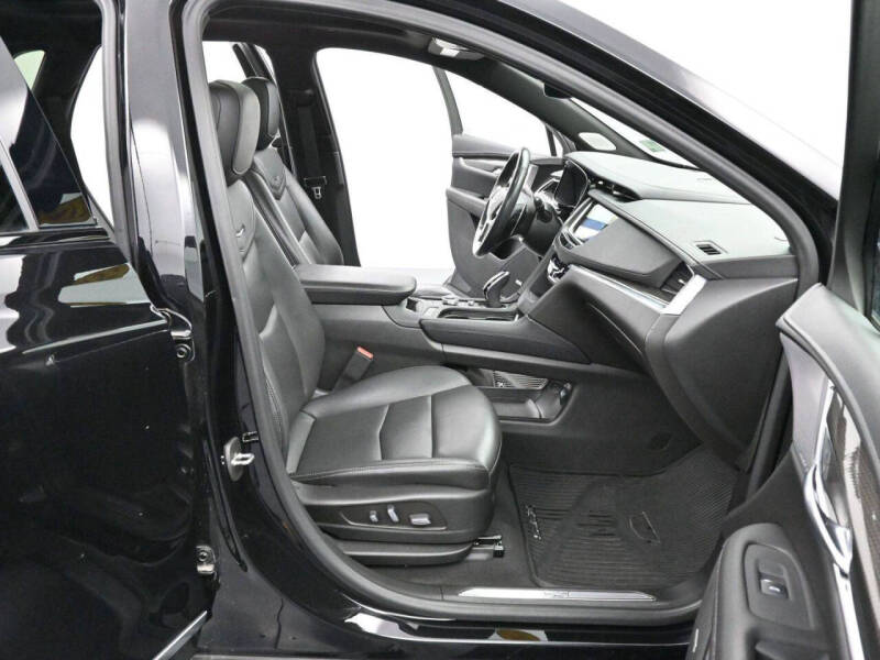 2022 Cadillac XT5 Sport