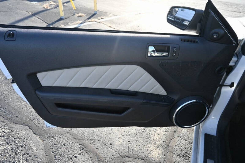 2014 Ford Mustang V6 Premium