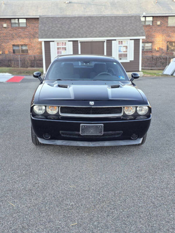 2009 Dodge Challenger SE