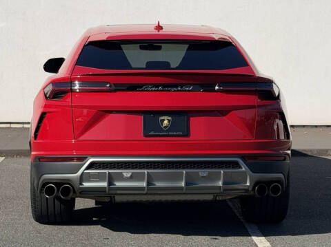 2022 Lamborghini Urus