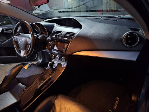 2013 Mazda MAZDA3 i Grand Touring