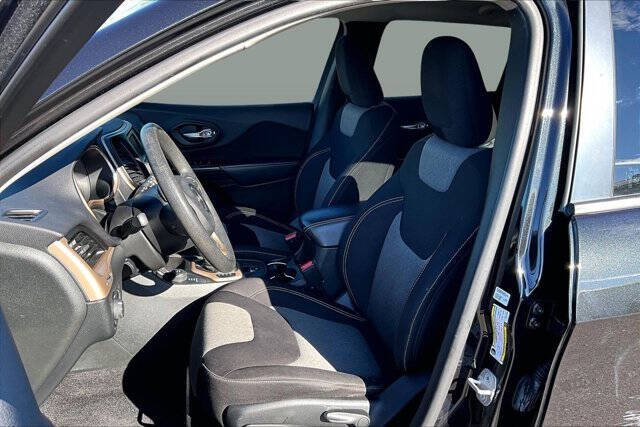 2014 Jeep Cherokee Sport