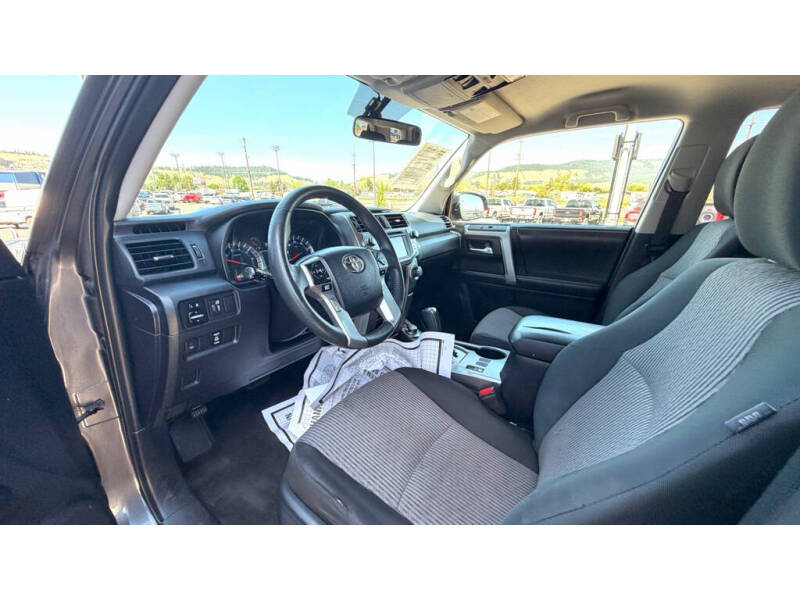 2018 Toyota 4Runner SR5