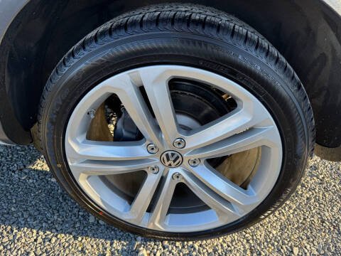 2017 Volkswagen Touareg V6 Executive