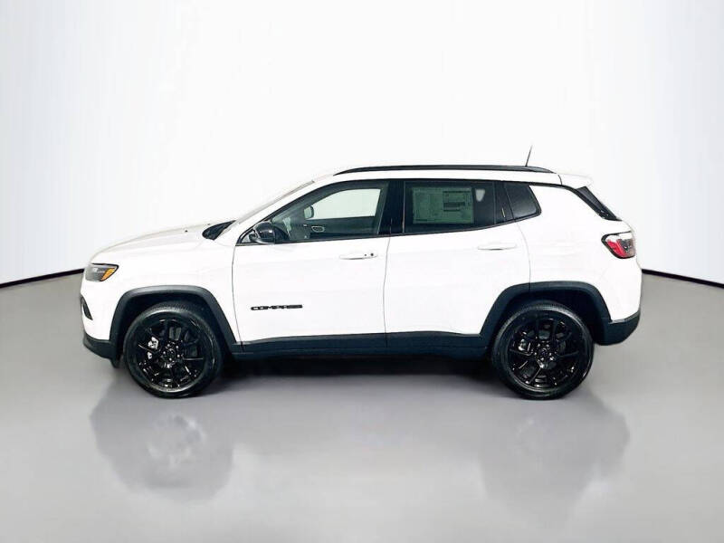2026 Jeep Compass Latitude Altitude