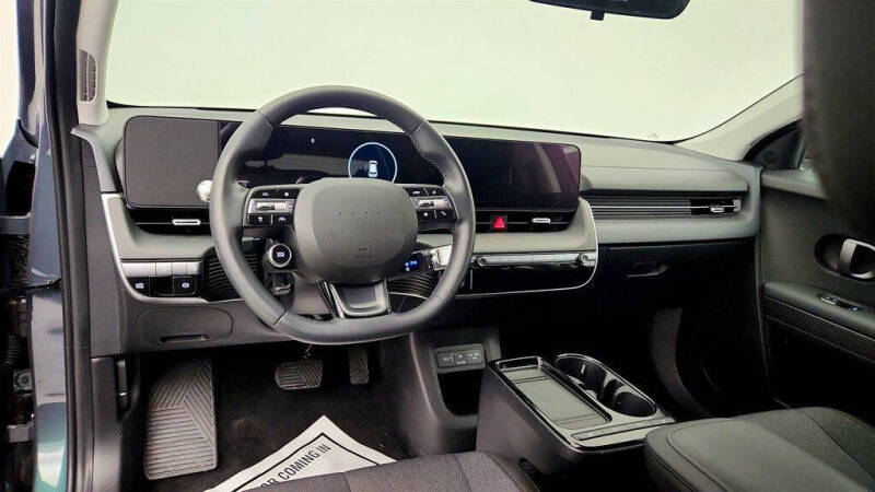 2025 Hyundai Ioniq 5 SE