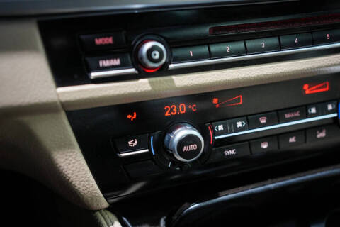 2015 BMW 5 Series 528i