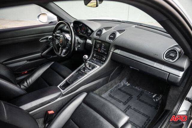 2017 Porsche 718 Cayman