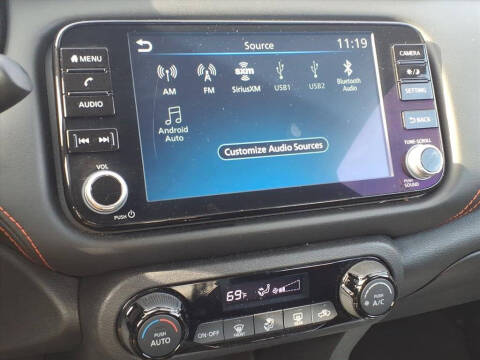 2024 Nissan Kicks SR