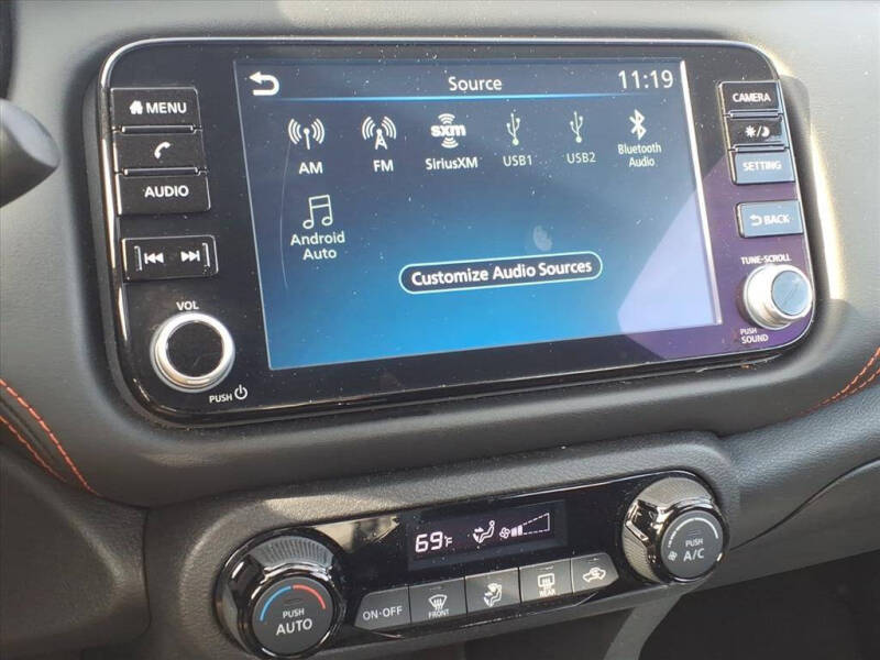 2024 Nissan Kicks SR