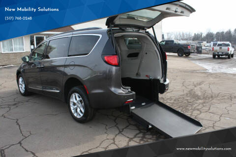 2017 Chrysler Pacifica for sale at New Mobility Solutions in Jackson MI