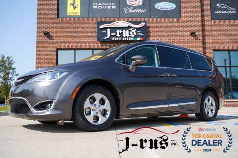 2017 Chrysler Pacifica for sale at J-Rus Inc. in Shelby Township MI