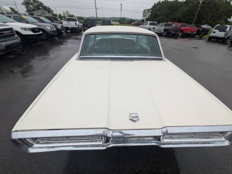 1964 Ford Thunderbird