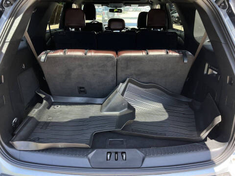 2023 Ford Explorer Platinum
