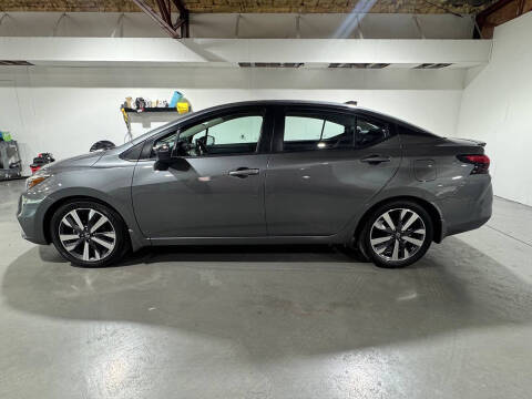 2020 Nissan Versa SR