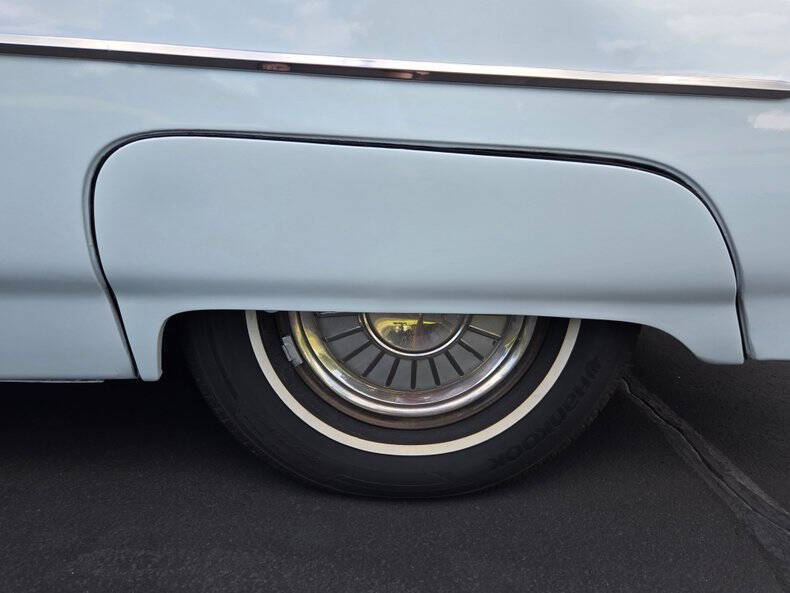 1962 Ford Thunderbird