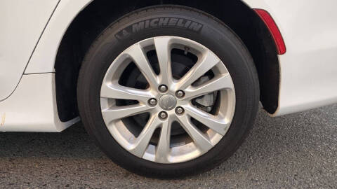 2016 Chrysler 200 Limited