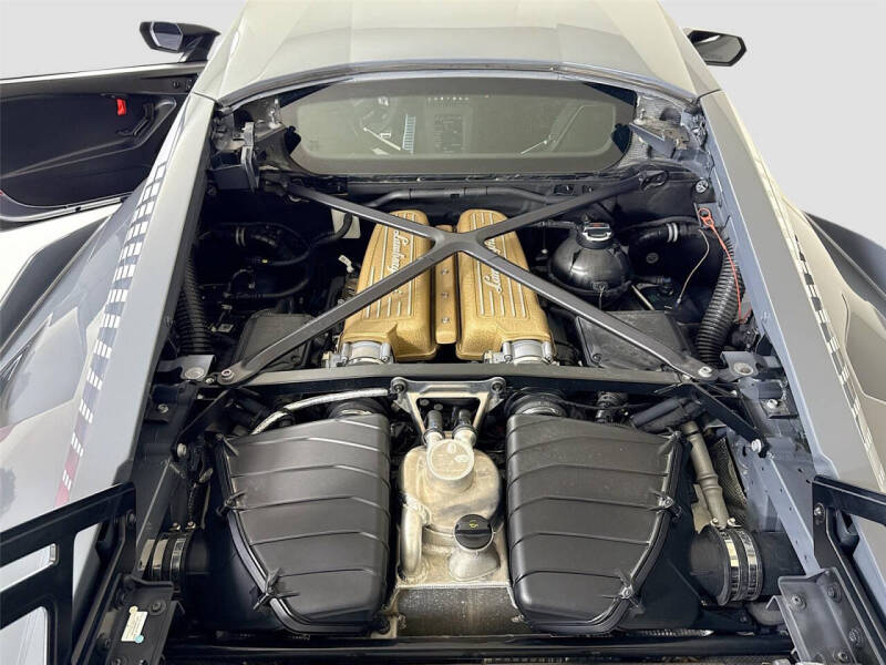 2021 Lamborghini Huracan STO