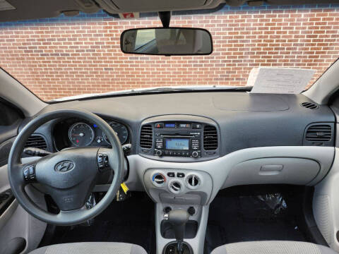 2011 Hyundai Accent GLS
