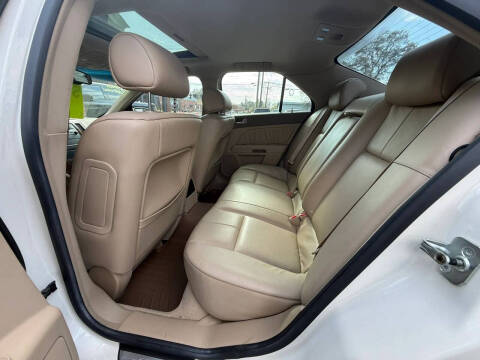 2005 Cadillac STS