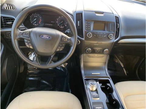 2019 Ford Edge SE