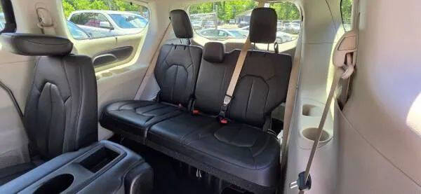 2018 Chrysler Pacifica Touring L Touring L 4dr Mini-Van 19