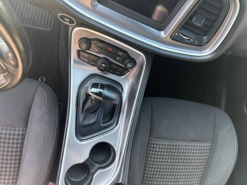 2019 Dodge Challenger SXT