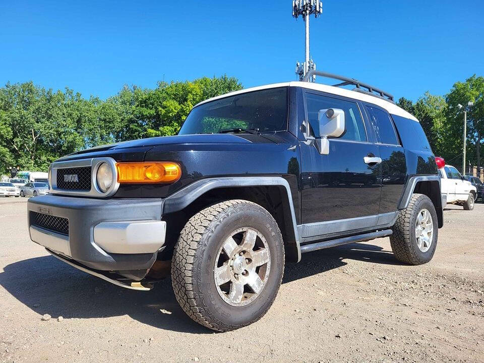 2007 Toyota FJ Cruiser for sale at Sara Auto Mall, LLC in Cleveland, OH