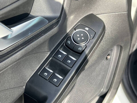 2026 Ford Escape Hybrid ST-Line Select