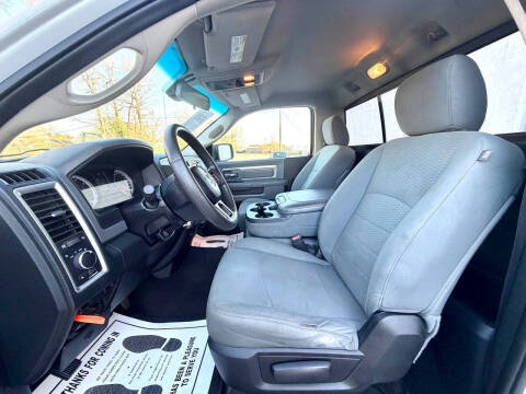 2015 RAM 1500 SLT