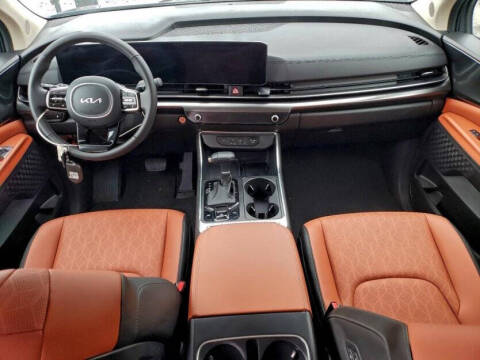 2025 Kia Carnival SX